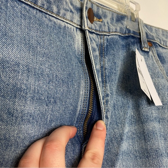 Lane Bryant Boyfriend Fit Patchwork Jean 22 NWT Light Denim - Picture 7 of 11